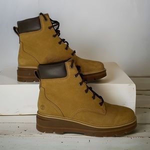 NEW Timberland Cheyenne Valley Hiking Boot- Women Size 10